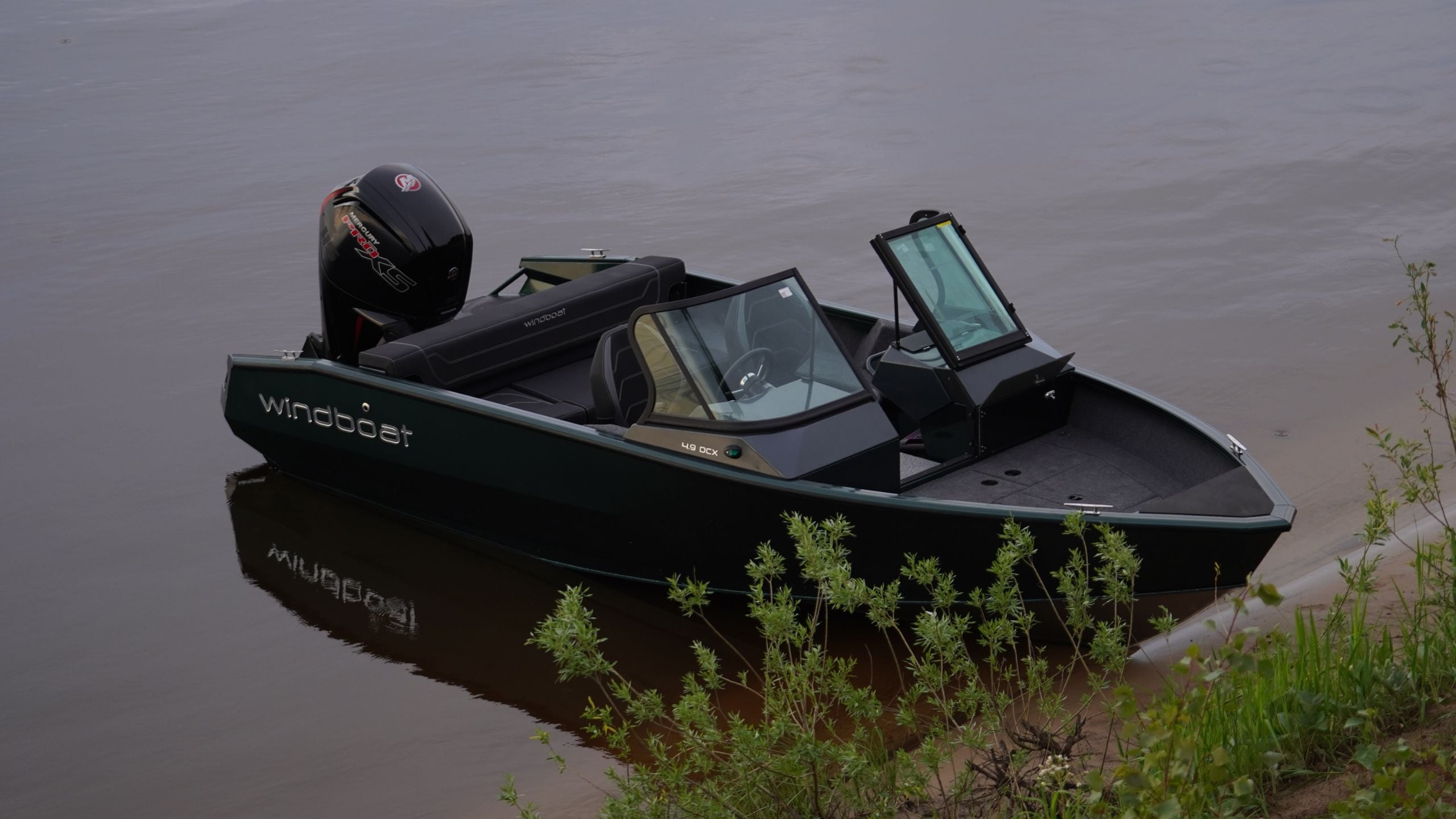 Windboat 4.9 DCX